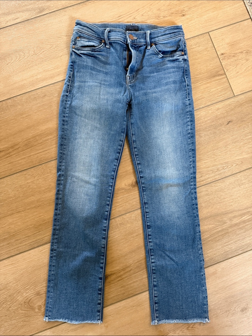 MOTHER The Rascal Crop Fray Jeans